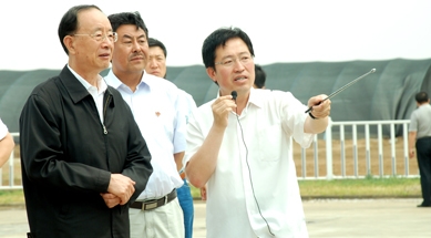 原中共中央書(shū)記處書(shū)記、中紀(jì)委副書(shū)記何勇視察我公司